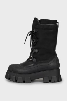 Tactile boots with a massive sole