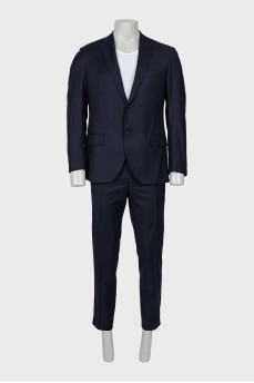 Men's suit made of trousers and a wool jacket