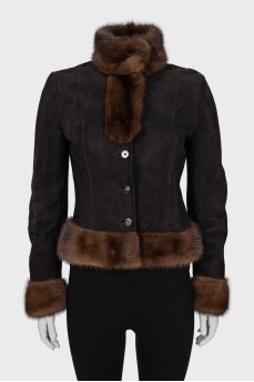 Fitted sheepskin coat with fur