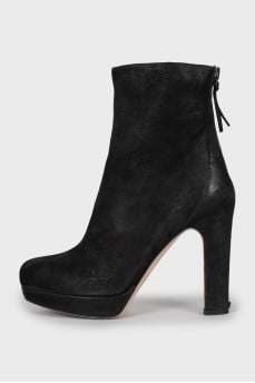 Шкіряні ботильйони з блискавкою на заднику