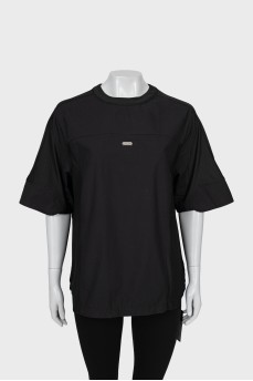 Oversized T-shirt with perforation