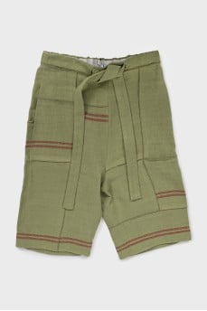 Straight green shorts with tag