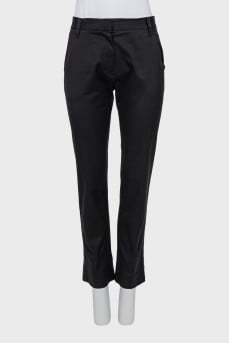Straight trousers in black