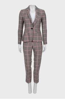 Suit with checkered trousers