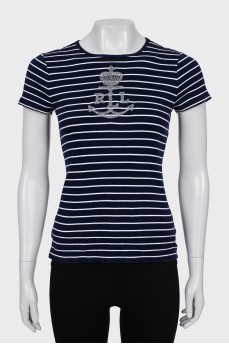 T-shirt with bead embroidery