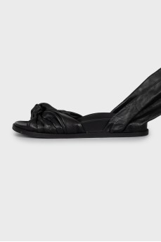 Leather sandals with wide laces