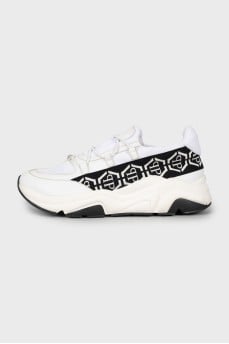 White sneakers made of leather and textile
