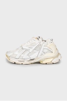 White Runner sneakers