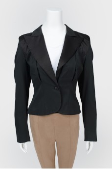 Black cropped jacket