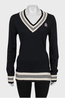 Pullover with branded patch