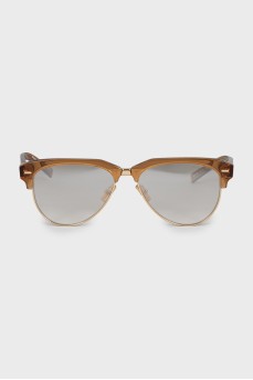 Sunglasses with brand logo on temples