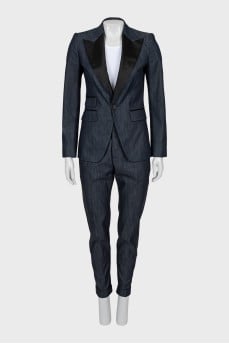 Blue suit with trousers