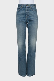 Straight cut distressed jeans