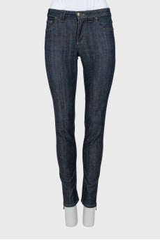 Skinny dark blue jeans