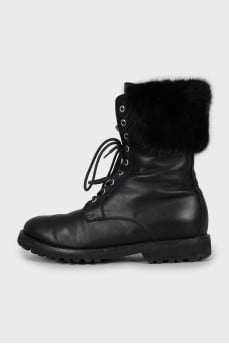 Leather boots with fur upper
