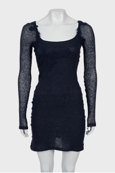 Bodycon dress with embroidery
