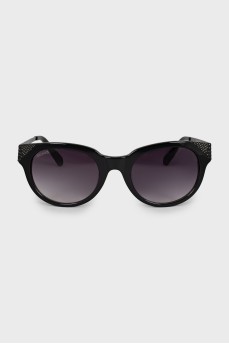 Black sunglasses with decor
