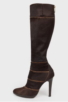 Striped suede boots