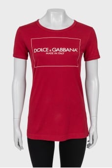 Red T-shirt with branded print