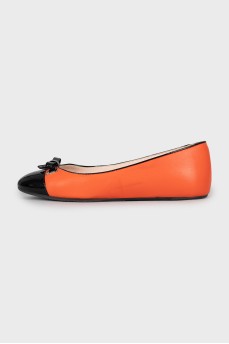 Leather ballet flats with patent toe