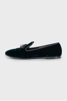 Velour loafers in green