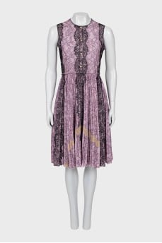 Pleated dress with lace