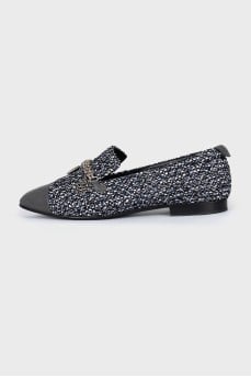 Textile shoes with leather toe