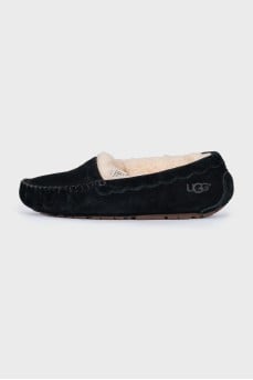 Insulated suede moccasins