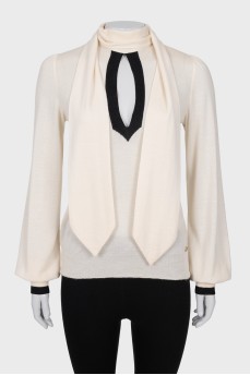 Slim fit blouse with ties