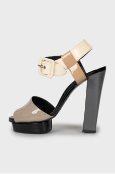 Patent leather heeled sandals