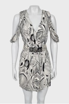 Dress with button fastening