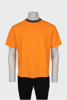 Men's T-shirt with collar