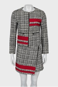 Black and white suit of jacket and skirt
