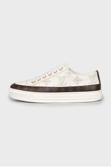 Stellar sneakers