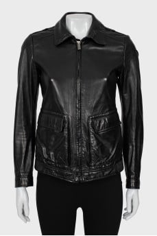 Straight cut leather jacket with zipper