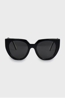 Black and white temple sunglasses