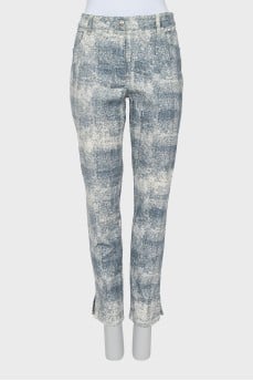 Blue and white jeans