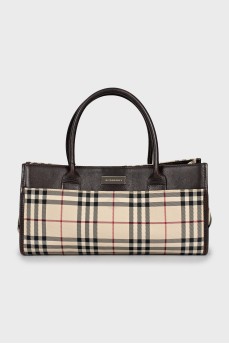 Canvas bag with signature print