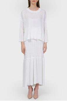 Knitwear jumper with tag