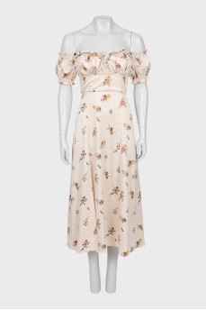 Dress with slit and open shoulders