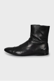 Men's leather boots with perforation