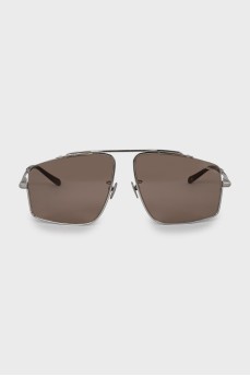 Sunglasses with brown lenses