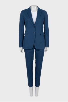 Suit with blue trousers