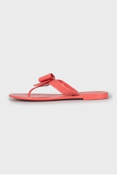 Flip flops with bows