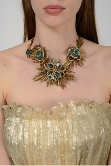Necklace in the form of large flowers with turquoise stones with a tag