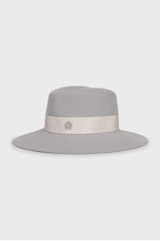 Felt hat gray