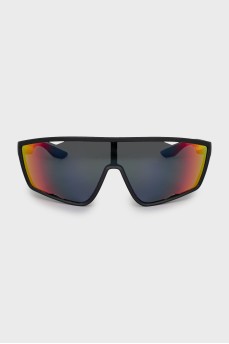 Sunglasses with multi-colored lenses
