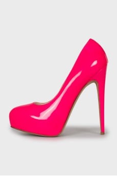 Pink patent leather shoes