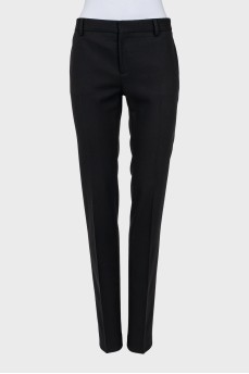 Wool trousers with a mid-rise