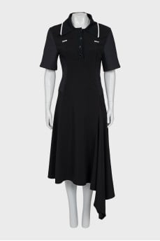 Fitted dress with buttons